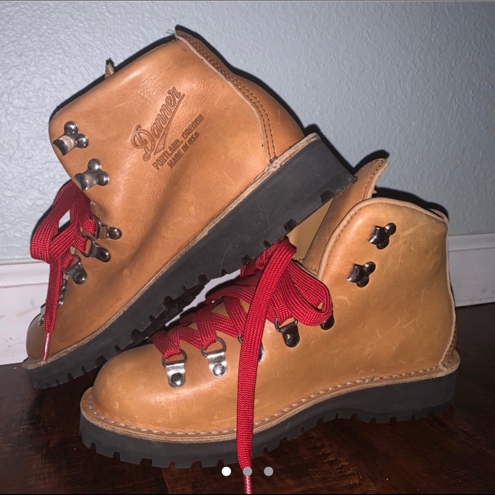 Danner Mountain LT Cascade hiking boots